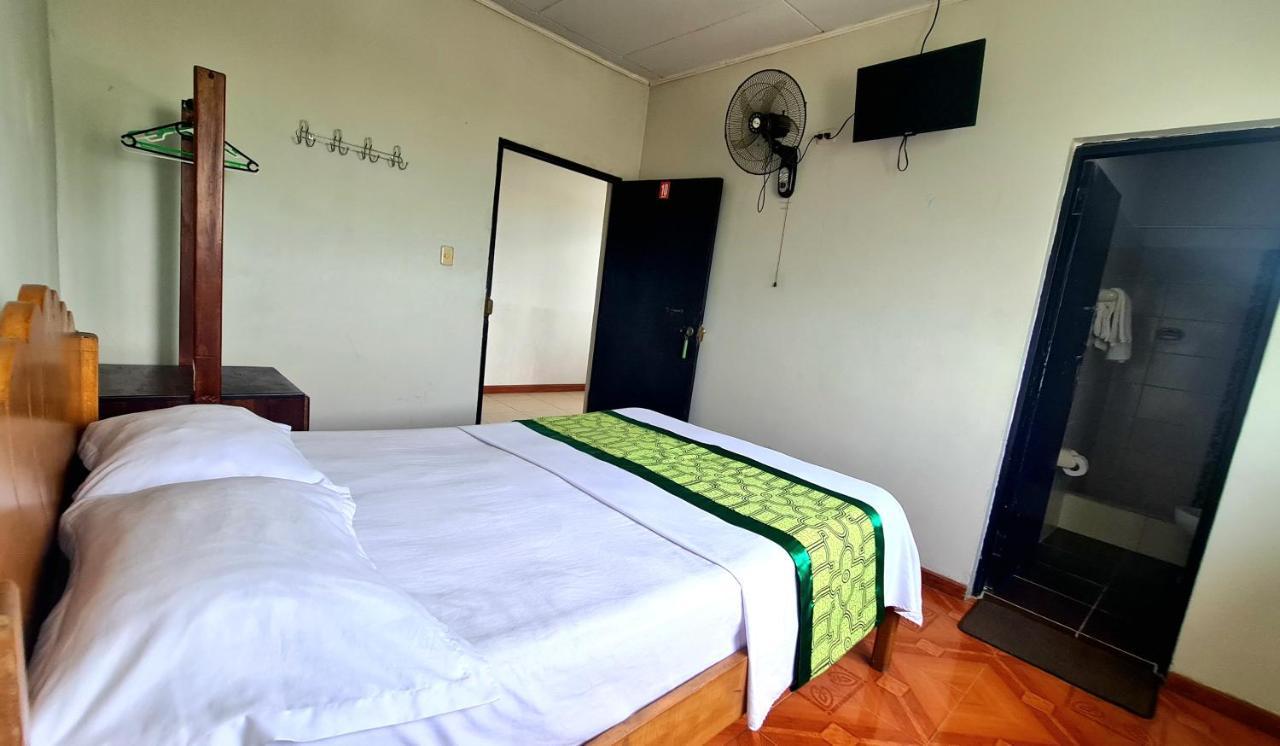 Hostal Maravilla Amazonica Iquitos Buitenkant foto